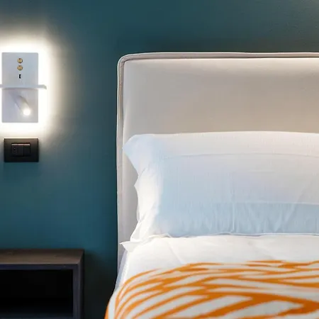 In Centro Luxury 4* كومو