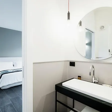 In Centro Luxury 4* كومو